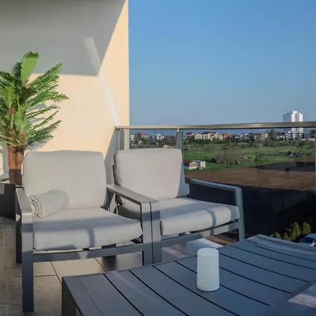 White 艾福雷诺德